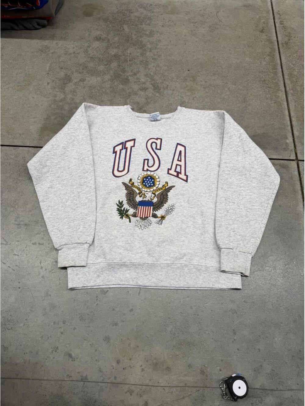 vintage made in usa bald eagle spell out grey crewnek size large